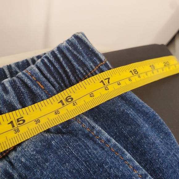 Croft & Barrow Woman's 2X Short Blue Denim Pull-On Jeans Elastic Waist Stretch - Picture 9 of 12